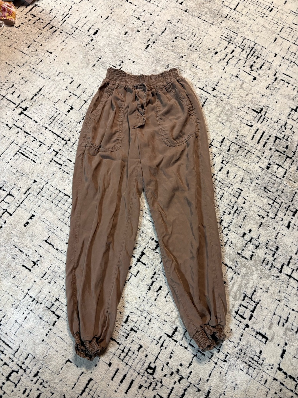 Love Tree Joggers